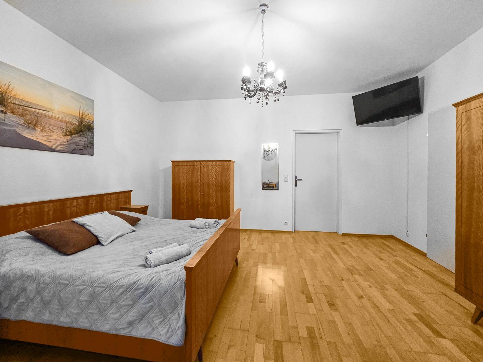 Three-Bedroom, Three King-Size Bed Retreat Βιέννη Εξωτερικό φωτογραφία